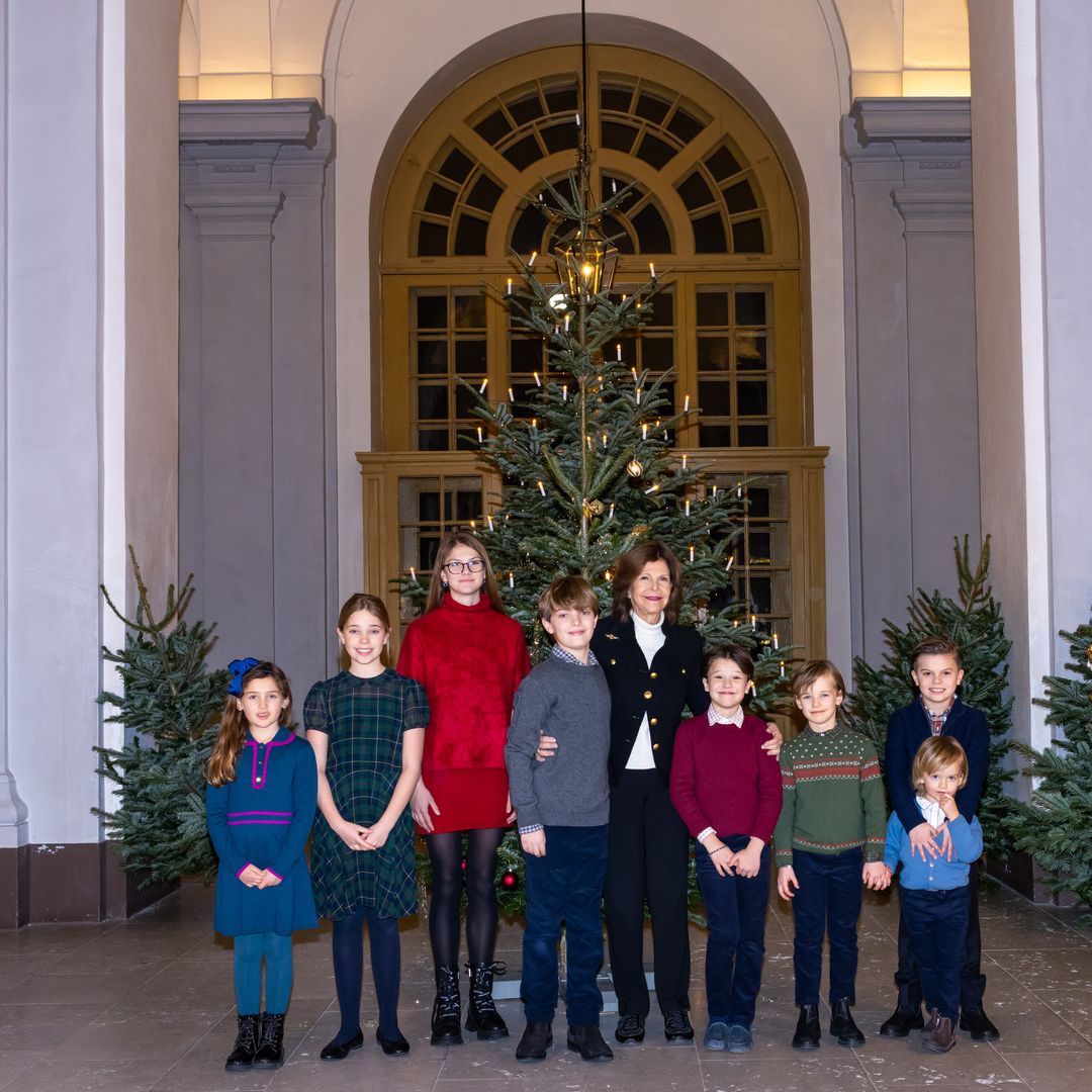 Las imágenes de Silvia de Suecia presumiendo de sus 8 nietos en el arranque de la Navidad