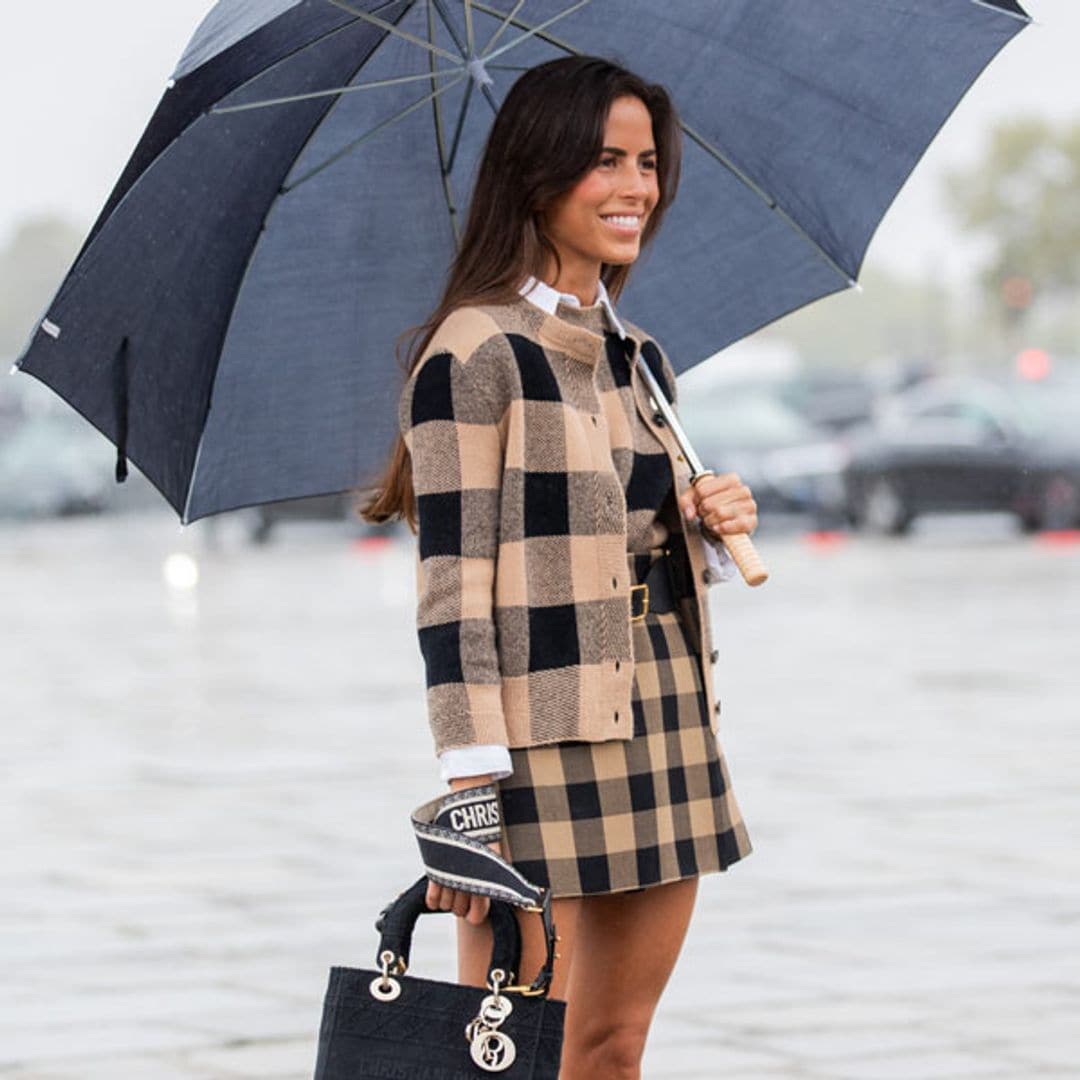 'Blazer' y minifalda, el traje que sí querrás llevar el fin de semana