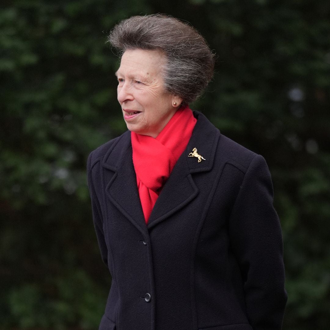 La princesa Ana rescata su joya más personal: el broche de caballo de los años 80 que podría heredar Zara Tindall