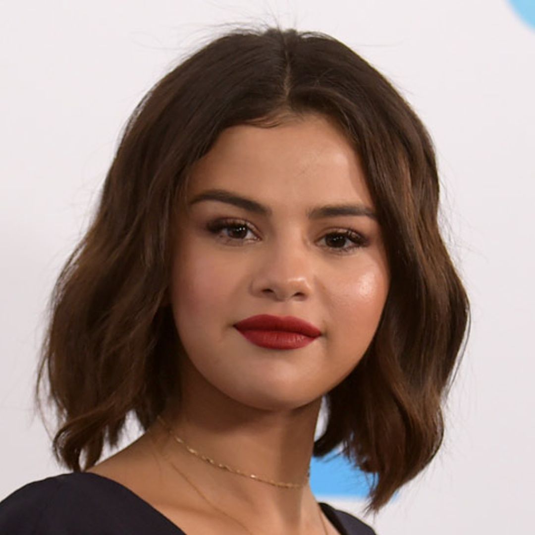 Selena Gomez cambia de 'look' (de nuevo)  en su último videoclip