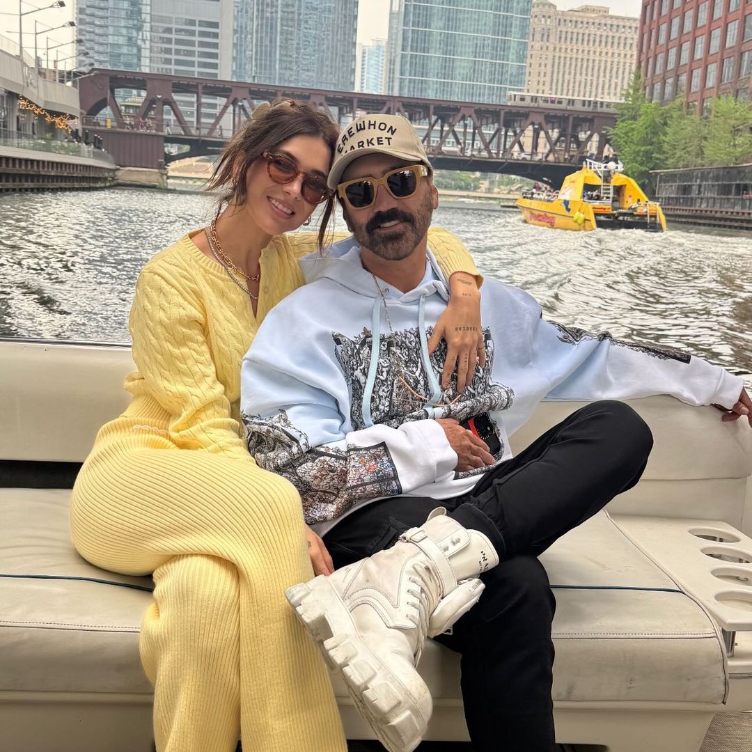 Alejandro Fernández y Karla Laveaga disfrutan de una divertida cita en las Cataratas del Niágara
