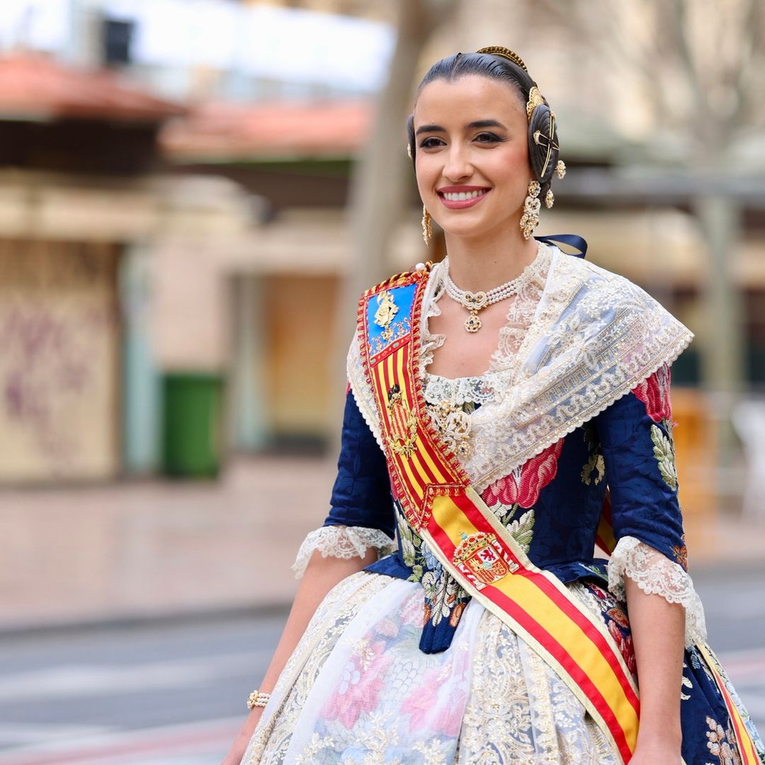 “Quien visita las Fallas vuelve con olor a pólvora y ganas de más”: la experiencia que engancha contada por su Fallera Mayor