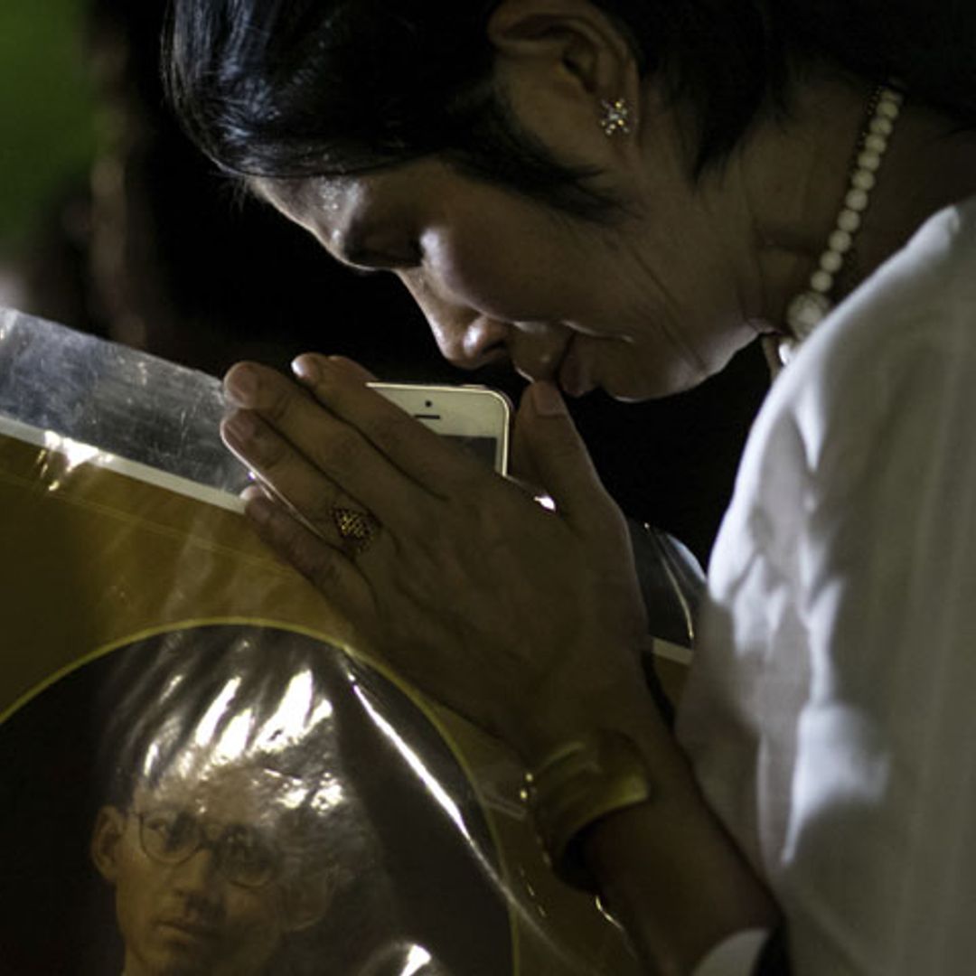 Último adiós al Rey Bhumibol Adulyadej en Tailandia,  ¿por qué se celebra la cremación un año después de su muerte?