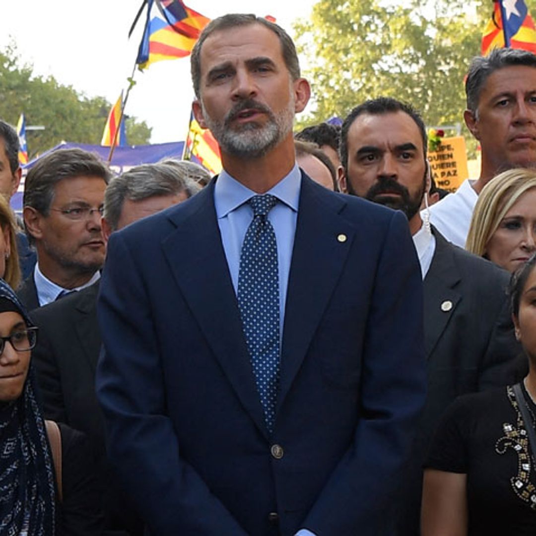 El Rey acude a la multitudinaria manifestación contra el terrorismo de Barcelona