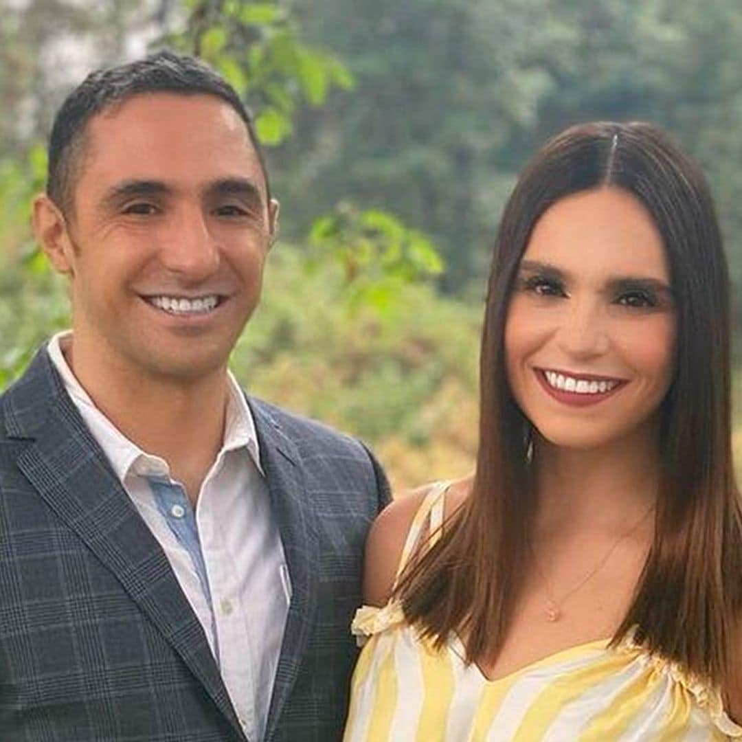 Desde sus vacaciones familiares, Tania Rincón celebra el cumpleaños del papá de sus hijos