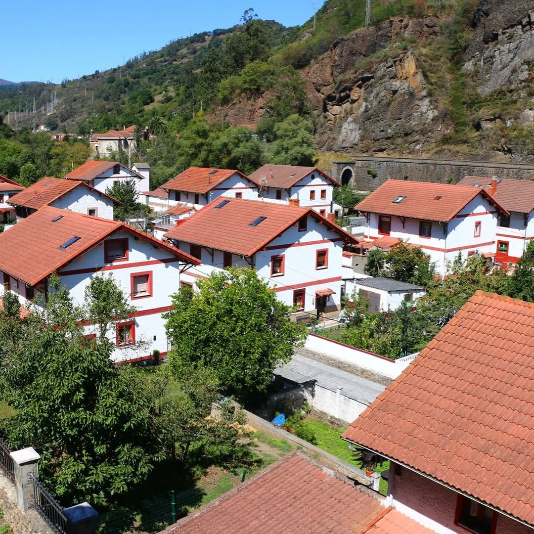 Poblado minero de Bustiello, Mieres, Asturias