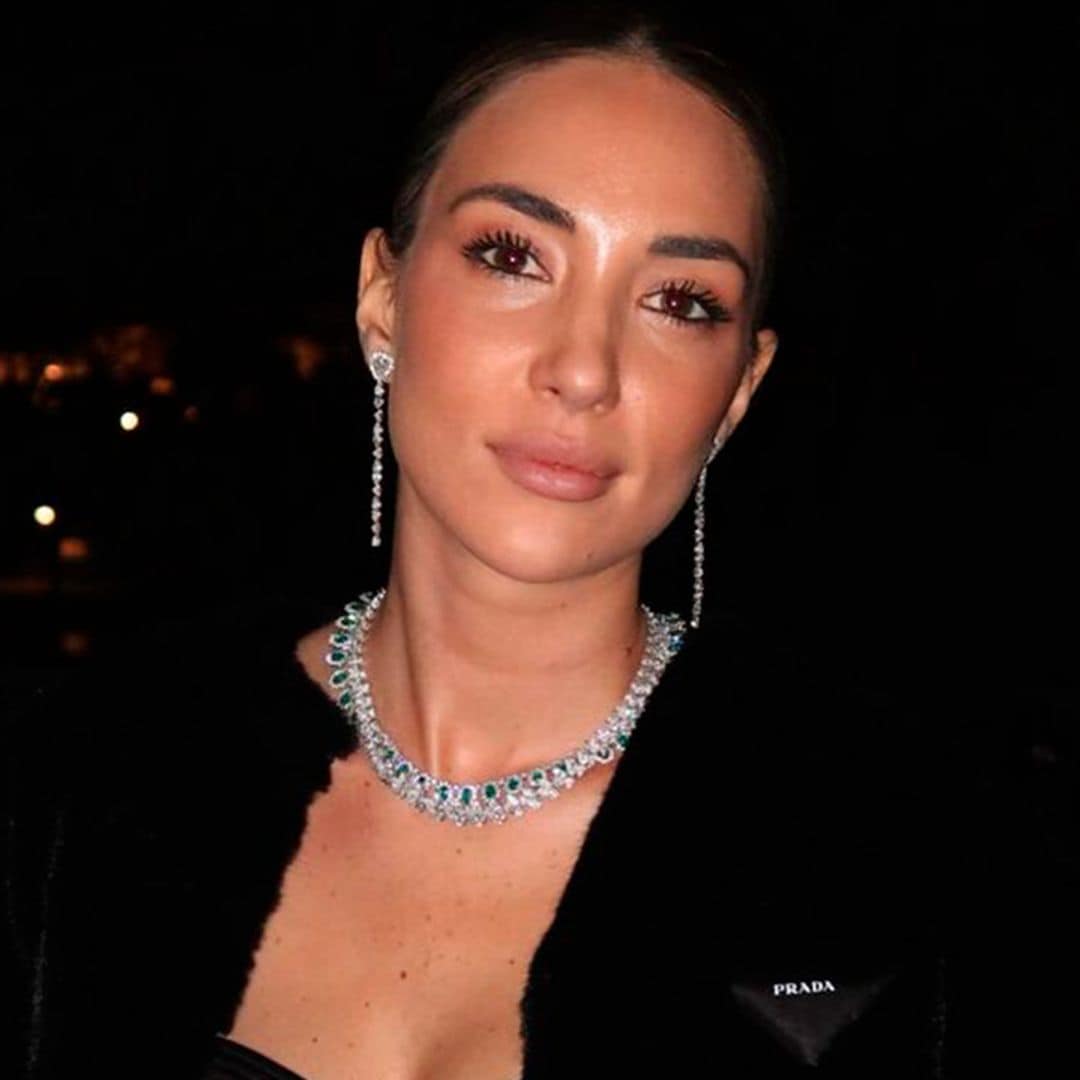 Alice Campello, la invitada de invierno más 'sexy' con un sofisticado vestido de escote original