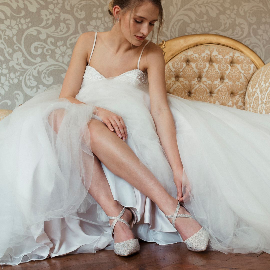 6 zapatos de tacón cómodo para invitadas (y novias) que no quieren llevar zapatillas