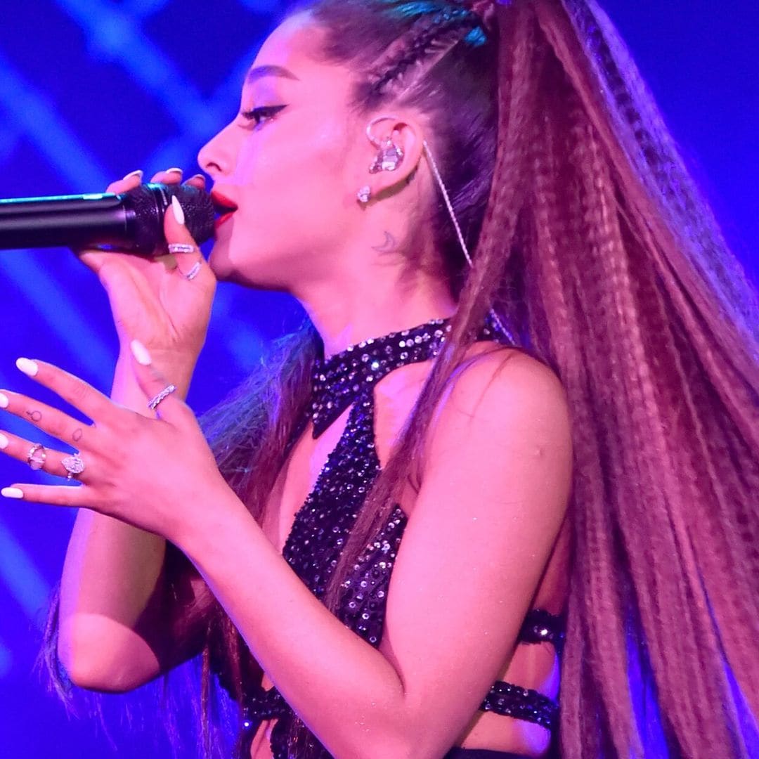 De elegante a barroca: las 10 mejores manicuras de Ariana Grande