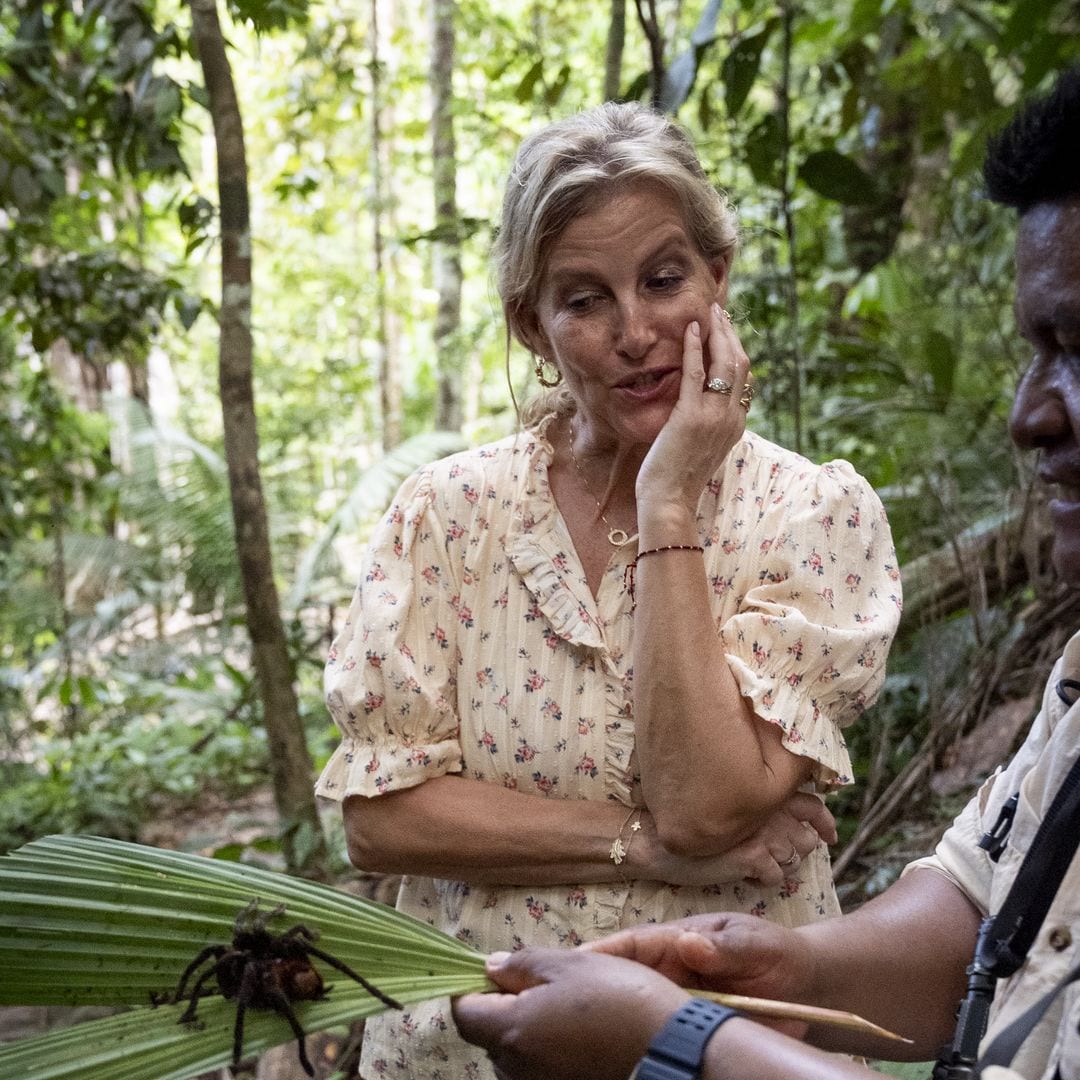 Sophie de Edimburgo emula la icónica foto de Kate Middleton ¡con una tarántula!