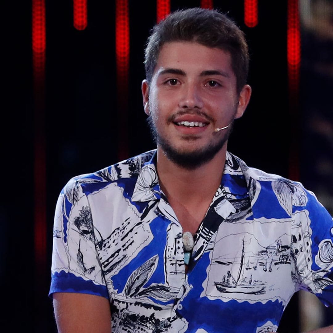 Jonathan niega haber entregado la lata de la discordia a Isabel Pantoja