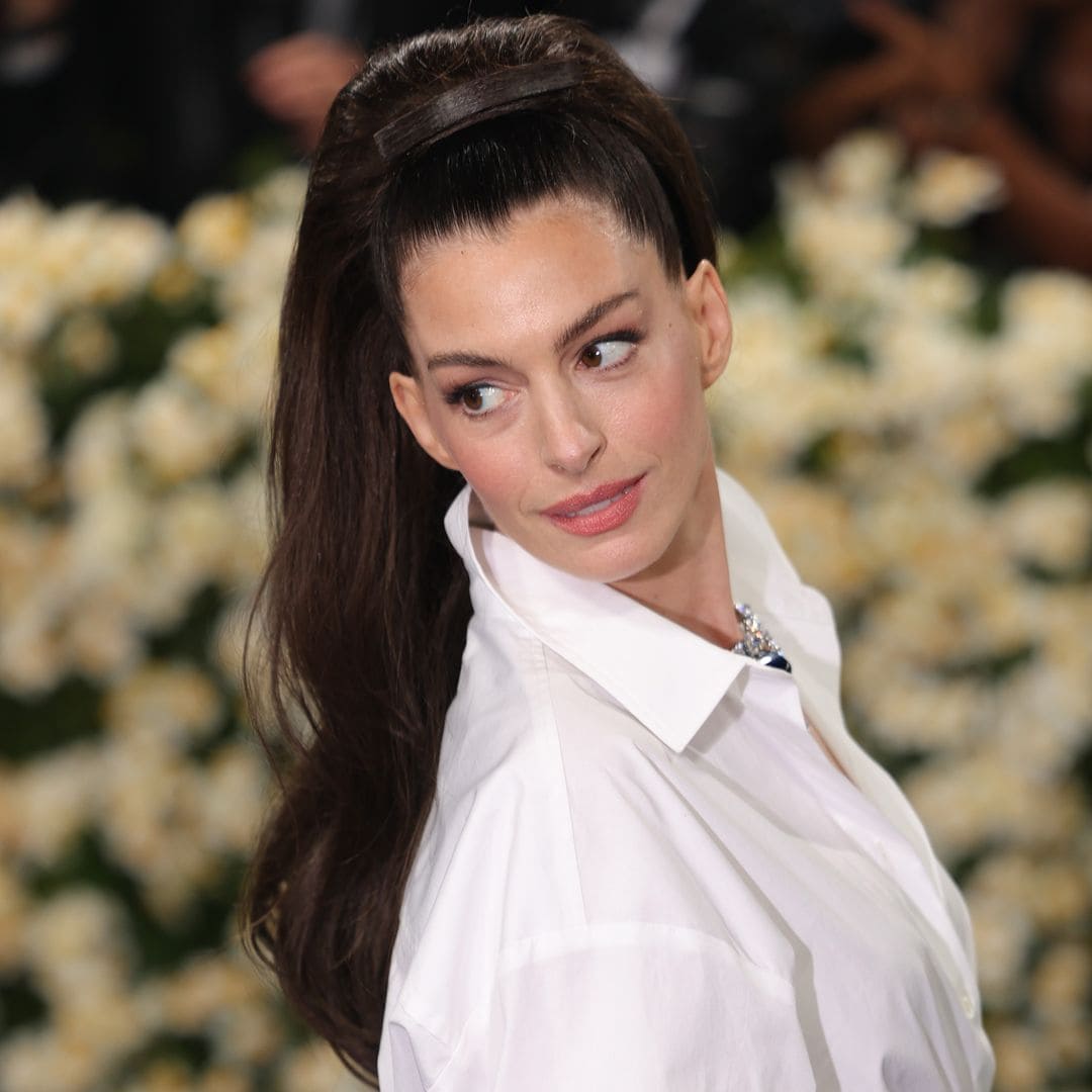 Anne Hathaway en la MET Gala 2025