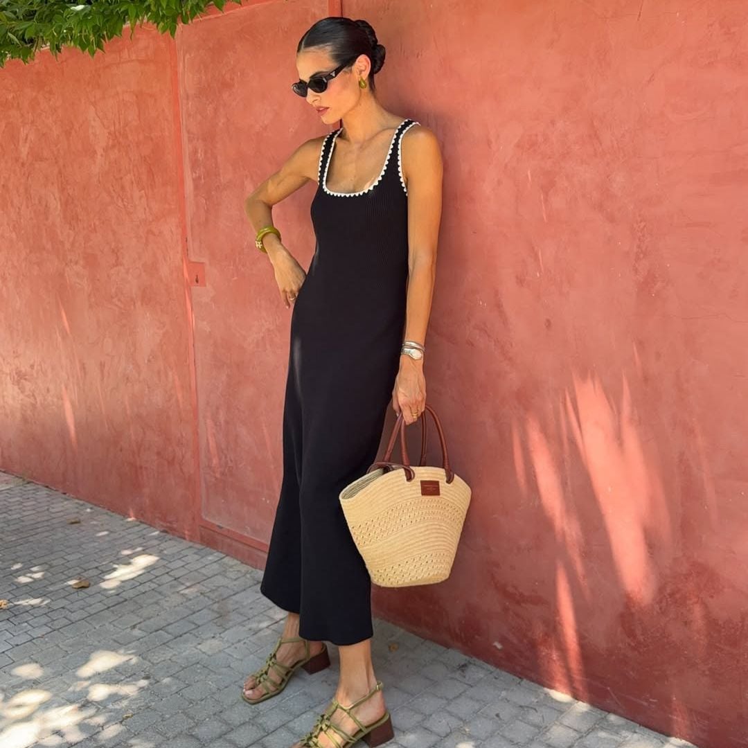 Los trucos de Clara Muñiz, Laura Corsini y otras expertas para llevar vestido negro 24/7