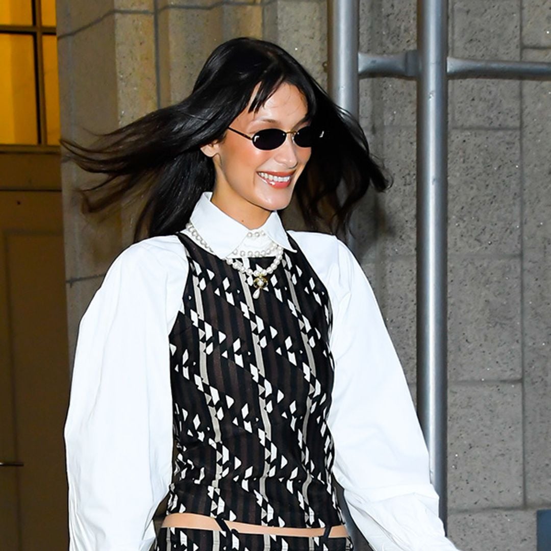 Bella Hadid se atreve con la tendencia más polémica en un look que hay que mirar dos veces