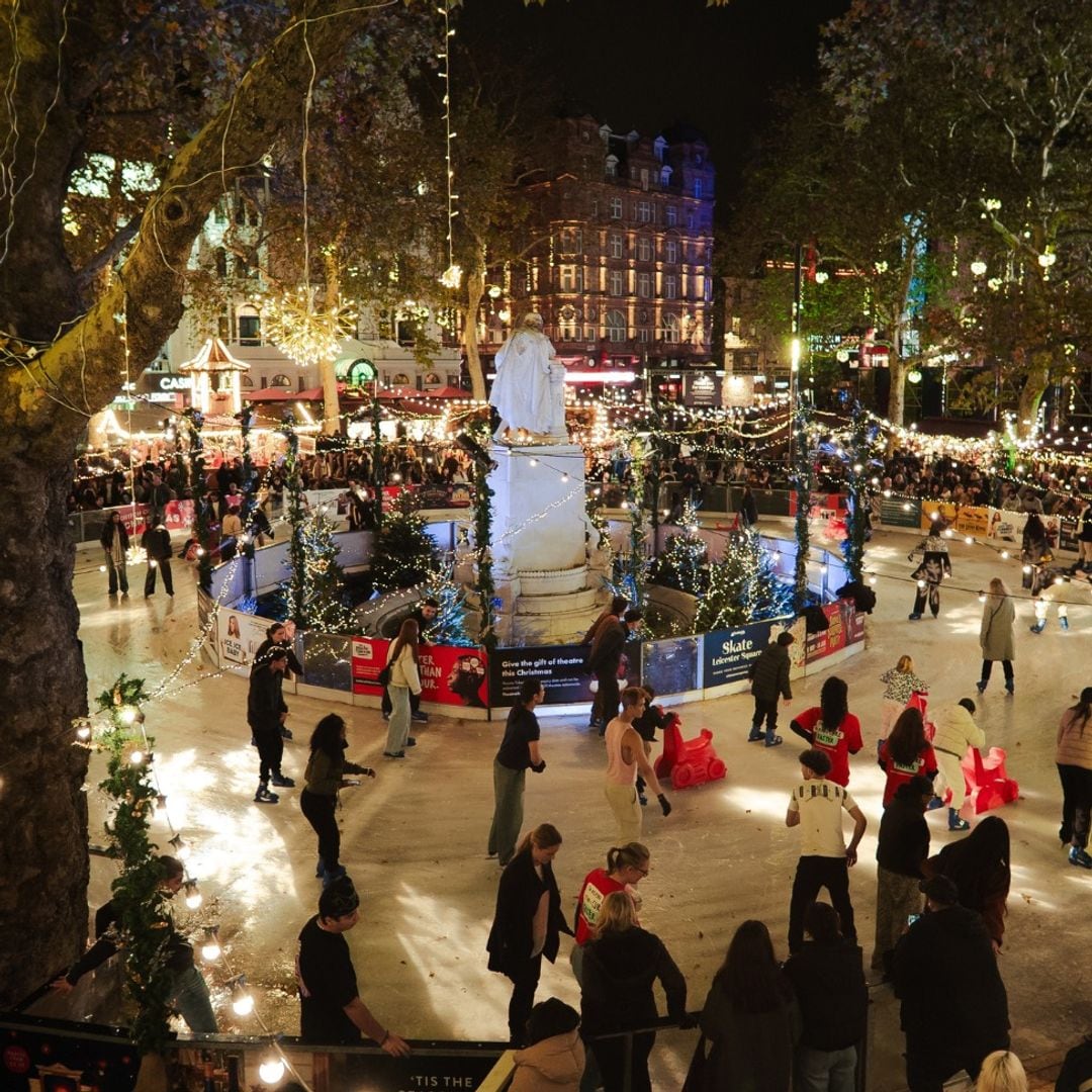 Pista de hielo en Leicester Square, Londres