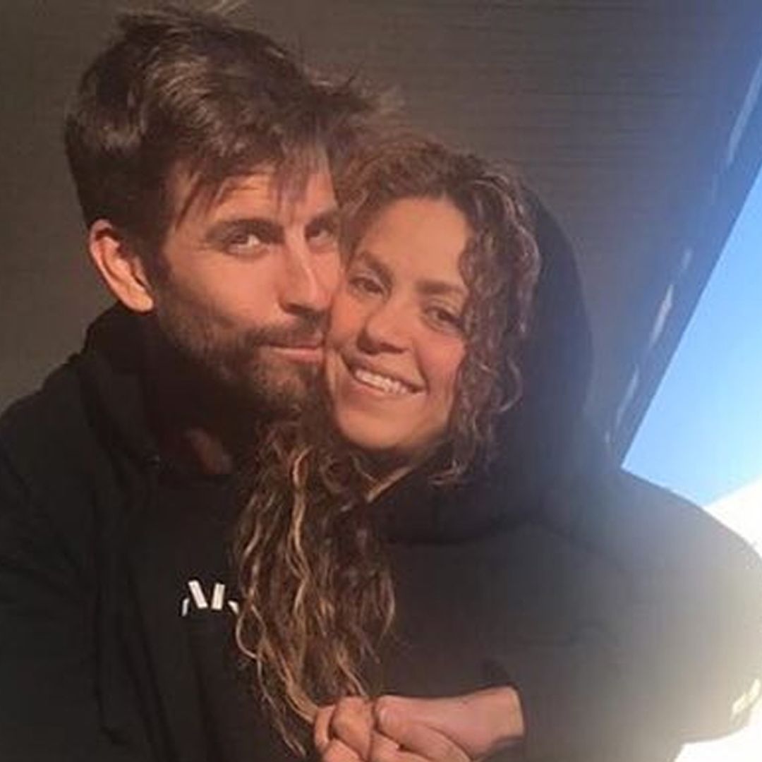 ¡Con mimos incluidos! Shakira y Piqué, la viva imagen de la felicidad mientras lavan el coche