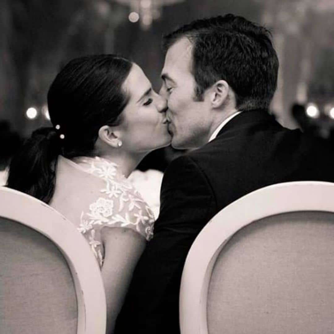 Con foto inédita de su boda, Karla Souza halaga el papel de su esposo como papá