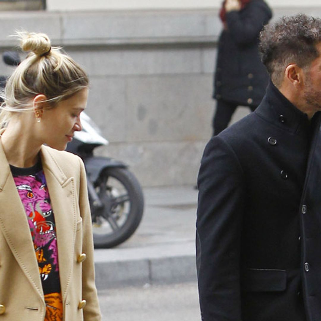 Carla Pereyra y Simeone, de paseo con su pequeña Francesca a la espera de que nazca su segunda hija