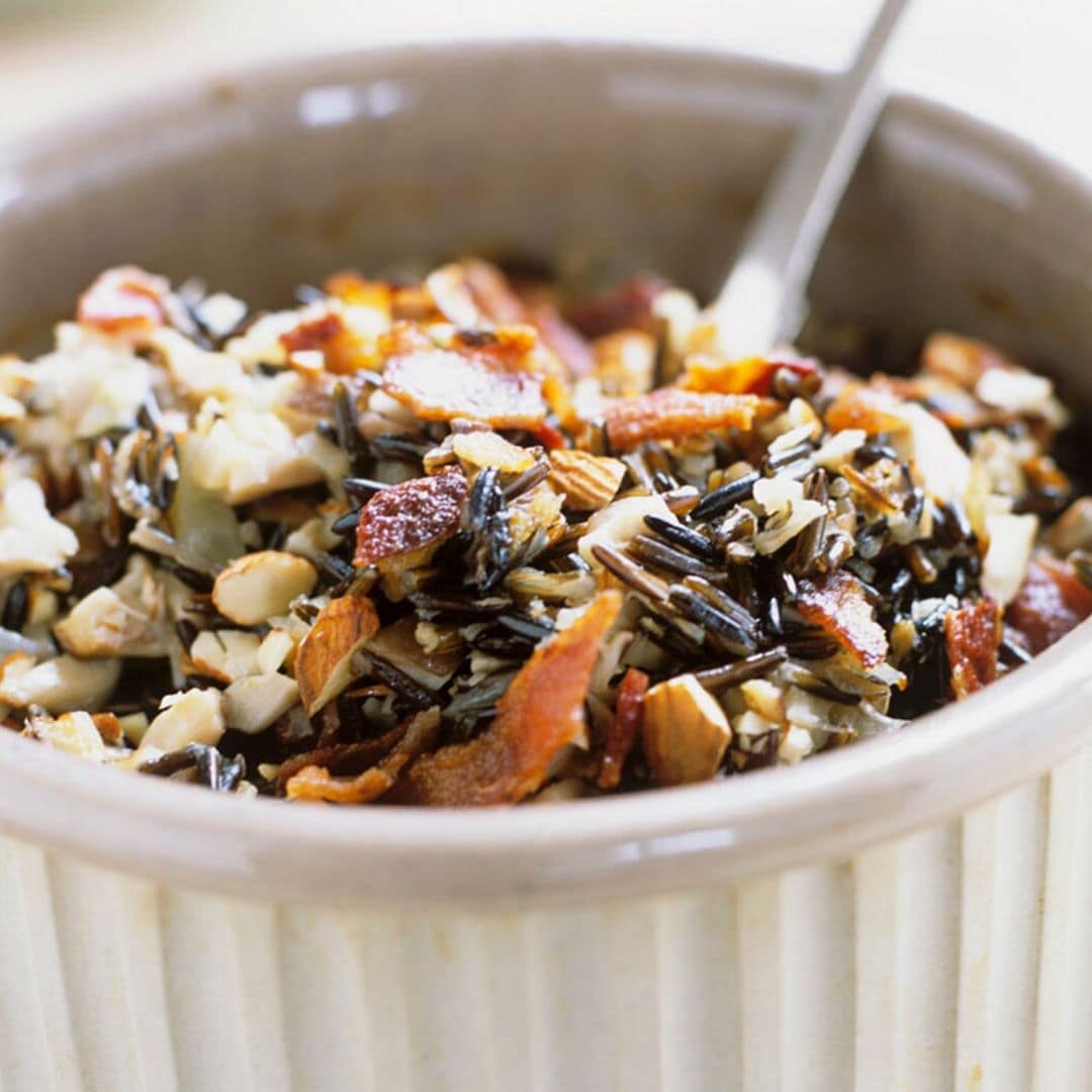Arroz salvaje con beicon y frutos secos