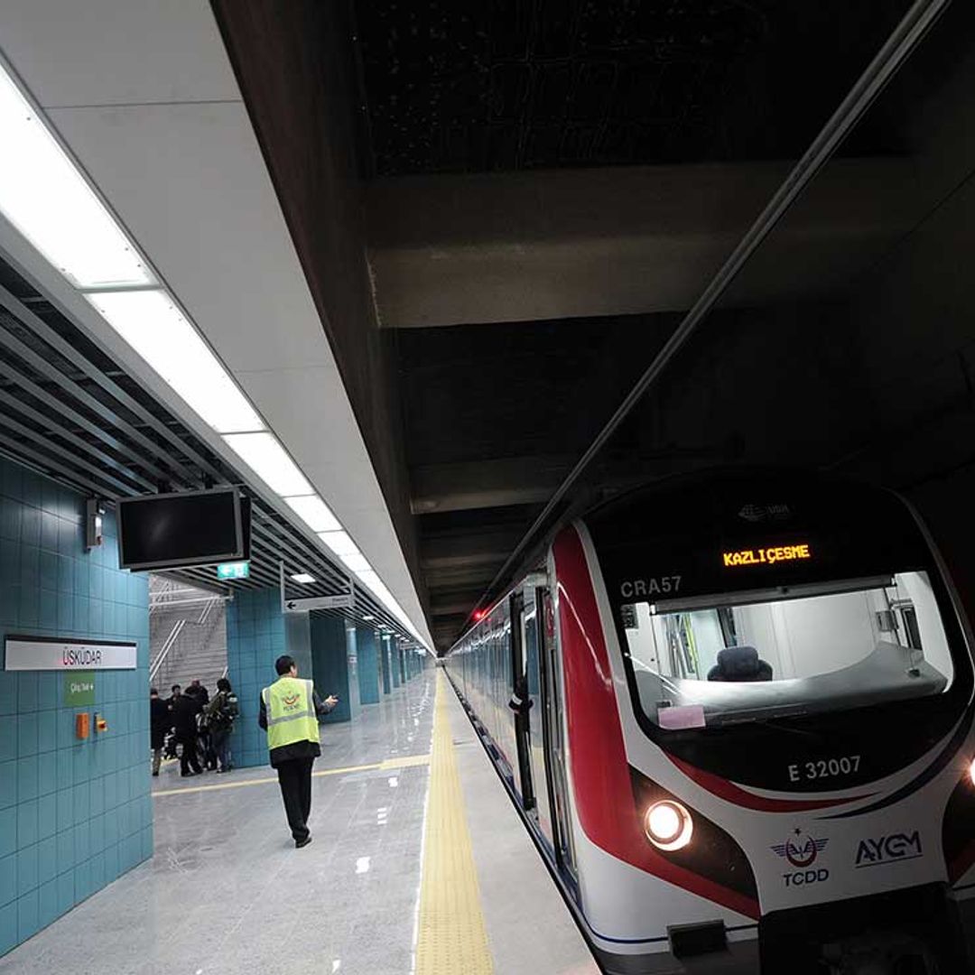 Trueque 'eco': Pagar el transporte público reciclando ya es posible