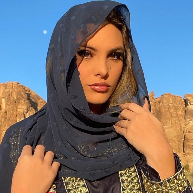 lele pons en su visita a arabia saudita