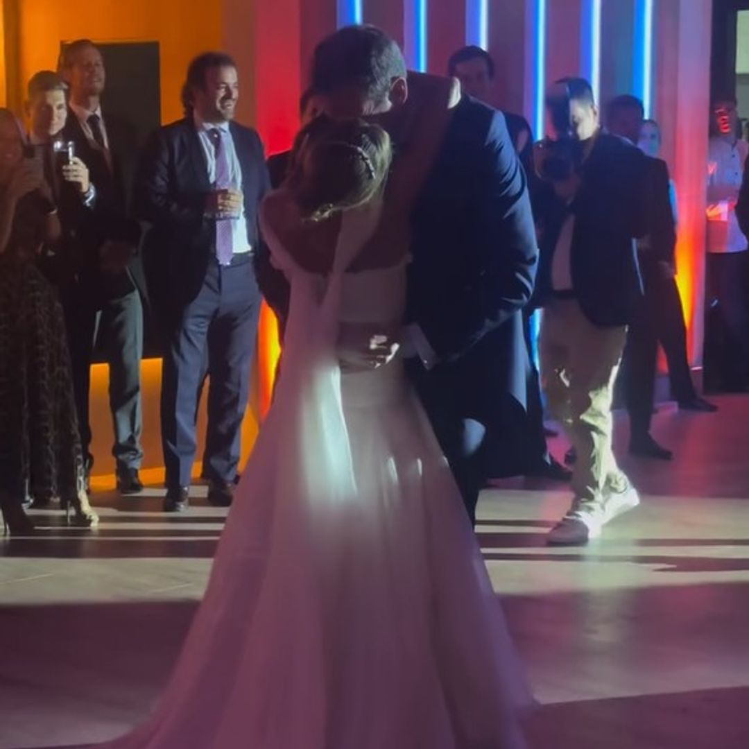Los recién casados inauguraron la pista de baile con una romántica coreografía al son de "Your Song", de Elton John