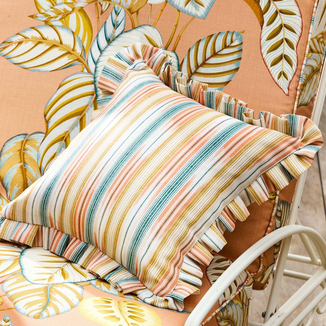 Estas son las novedades en telas de exterior que vas a querer para vestir tu jardín