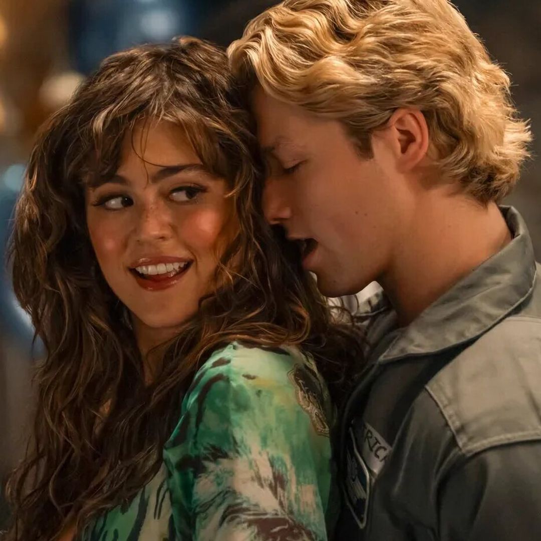 Los fans de 'Off Campus' no dan crédito: la actriz Mika Abdalla rompe su compromiso con su novio en pleno boom de la serie