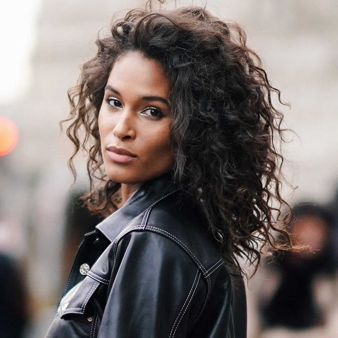Los 12 cortes y peinados más favorecedores para pelo rizado