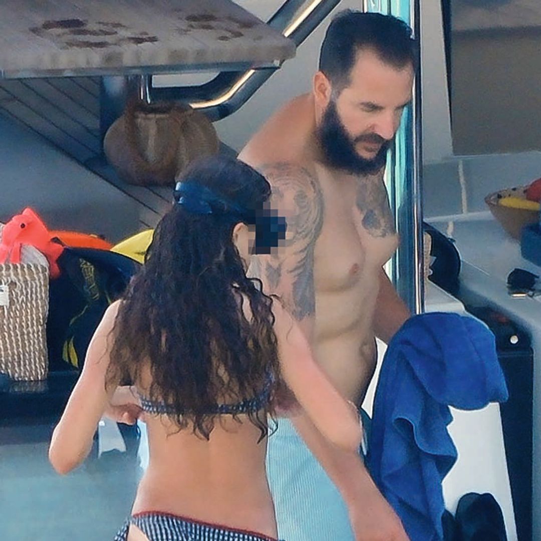 Borja Thyssen y Blanca Cuesta: la imagen de la calma, en Mallorca, tras el revuelo mediático y el superado bache de salud de la baronesa