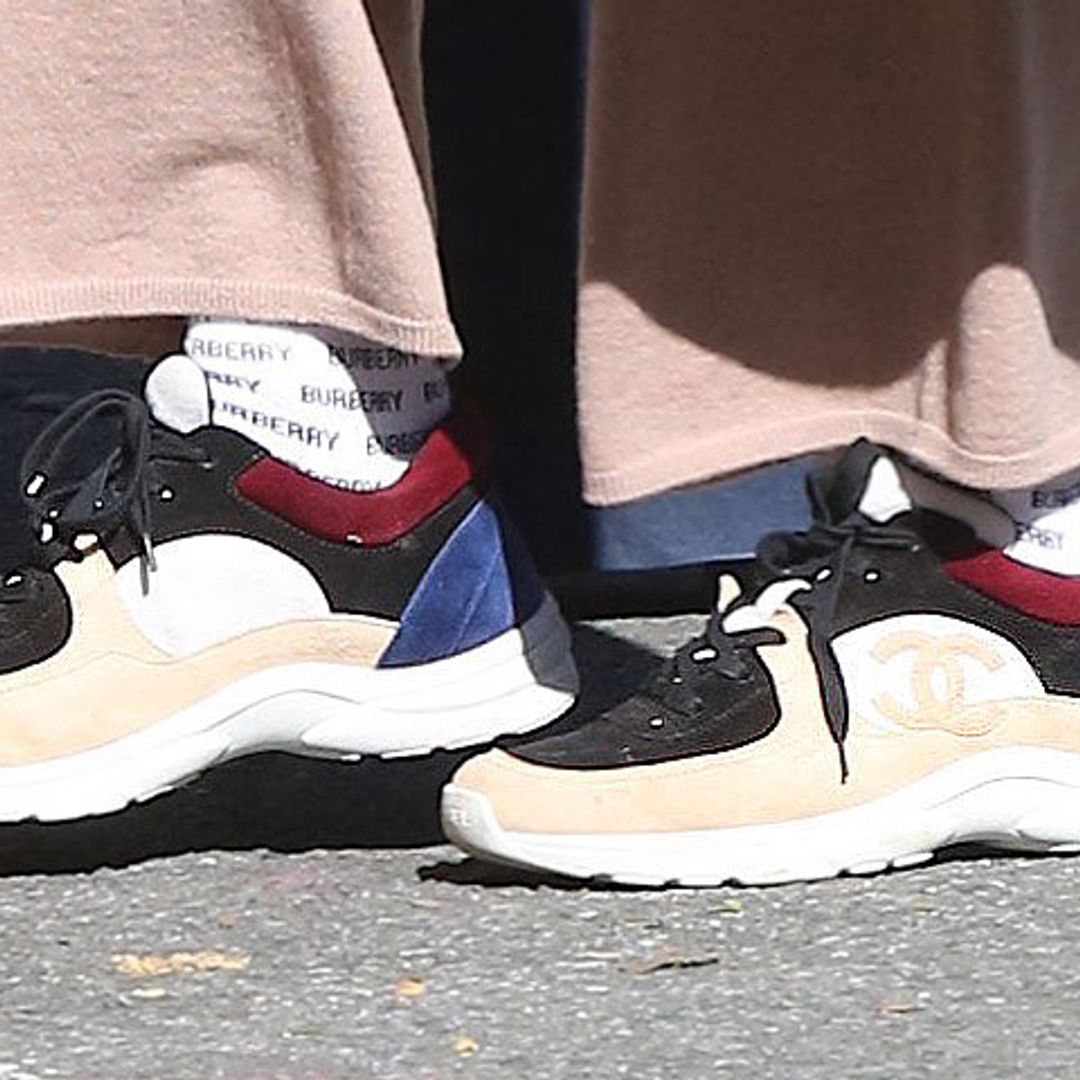 Zapatillas y tacones cómodos, la colección de calzado de Irina Shayk