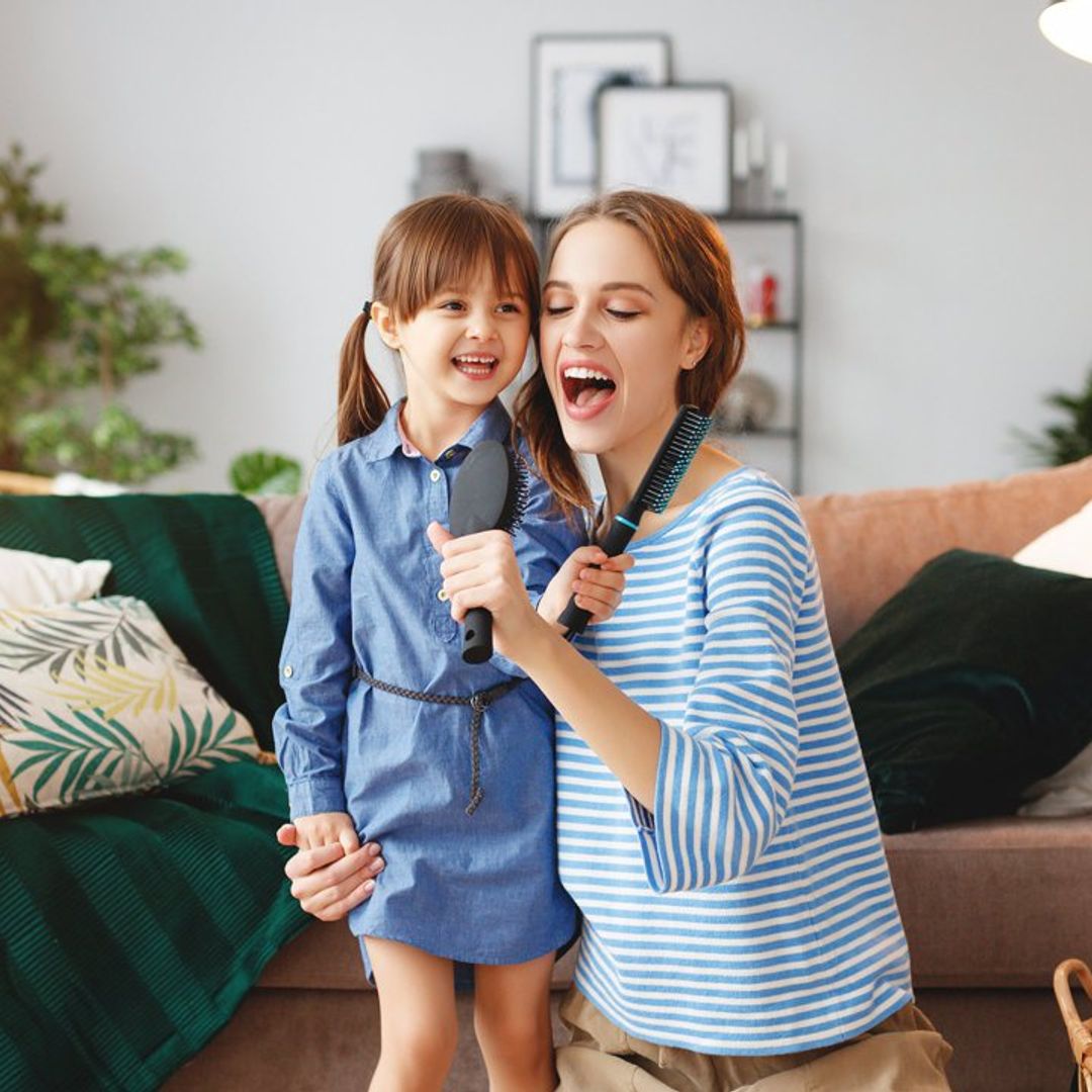 Cantar con tus hijos tiene grandes beneficios para su salud mental