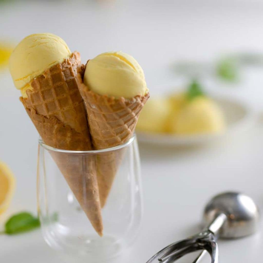 Helado de yogur y limón