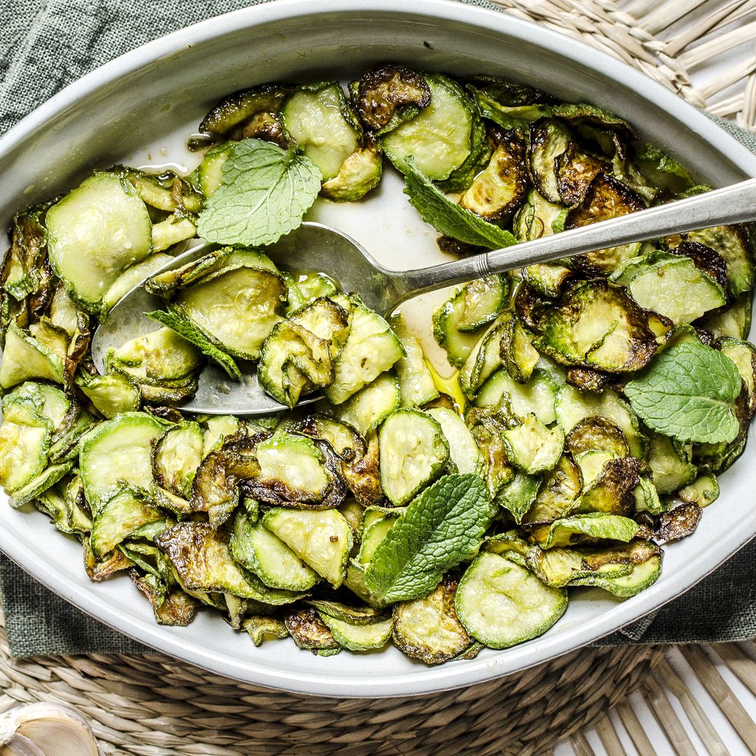 El plato con calabacines típico de Nápoles que puedes hacer en casa: receta fresca, deliciosa y con solo 5 ingredientes