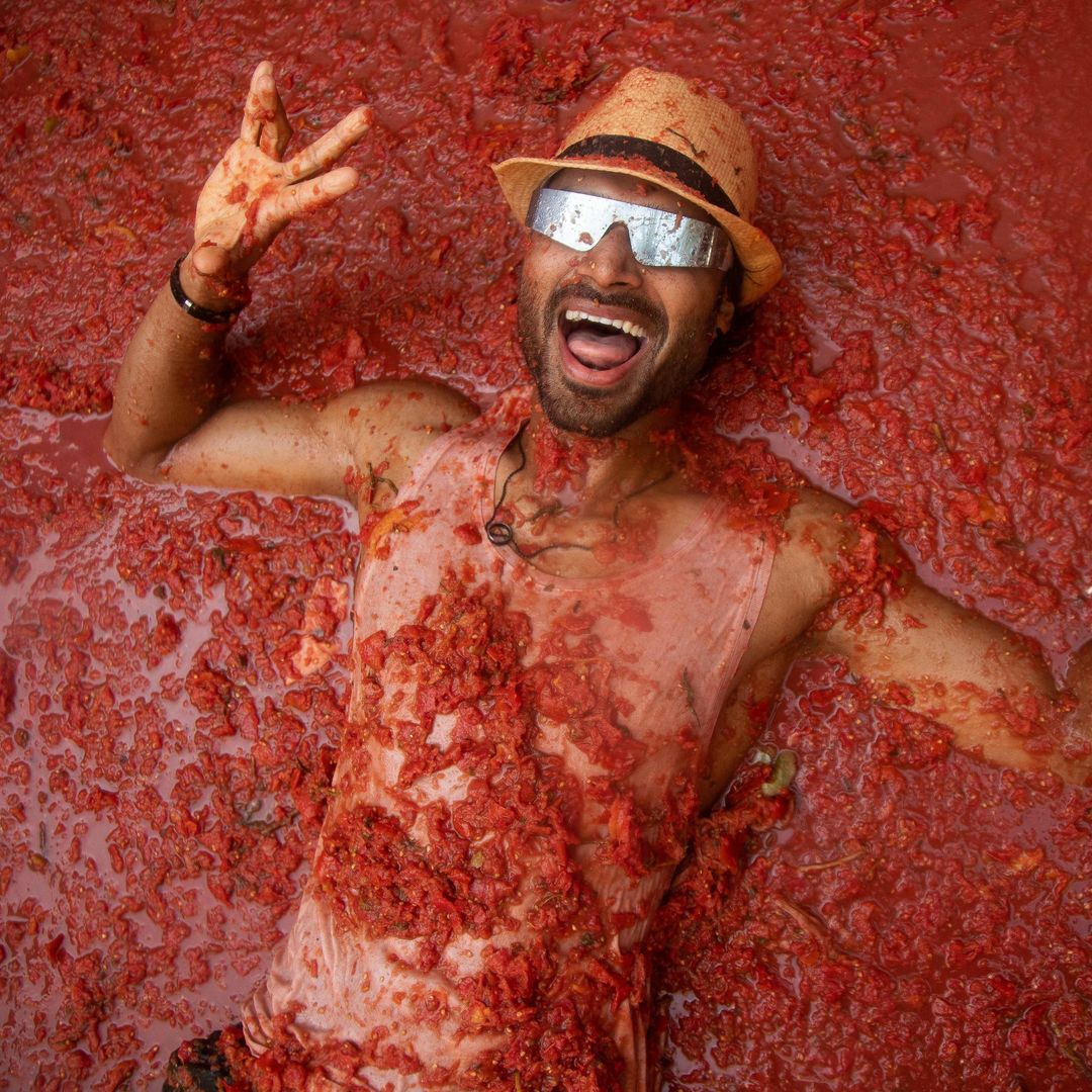 Así será la Tomatina 2025: normas, trucos y el secreto de por qué el tomate limpia las calles