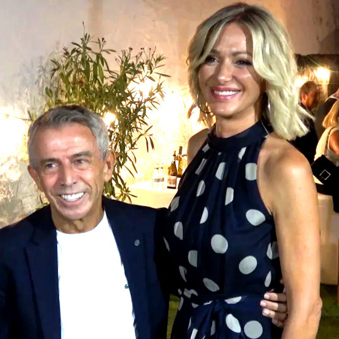 Las anécdotas que esconde el vestido de Susanna Griso en el homenaje a 'El Turronero': desde su simbólico estampado hasta su aparición sorpresa en una portada de ¡HOLA!