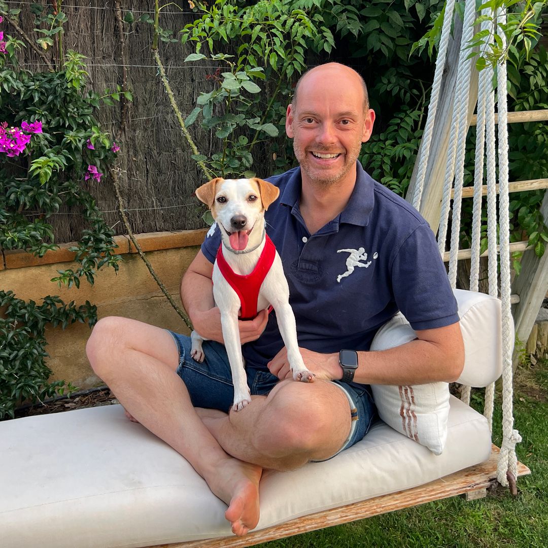 Pablo Muñoz, cuidador del televisivo perro Pipper, nos da consejos para viajar con nuestra mascota este verano