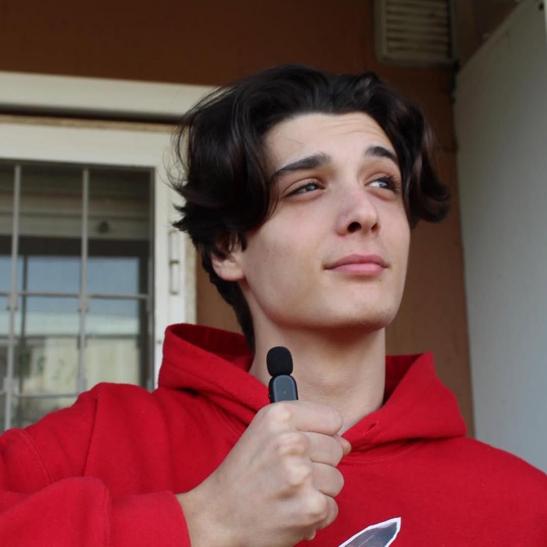 Muere el influencer italiano Damiano Alberti, de 23 años, tras una lucha contra el cáncer