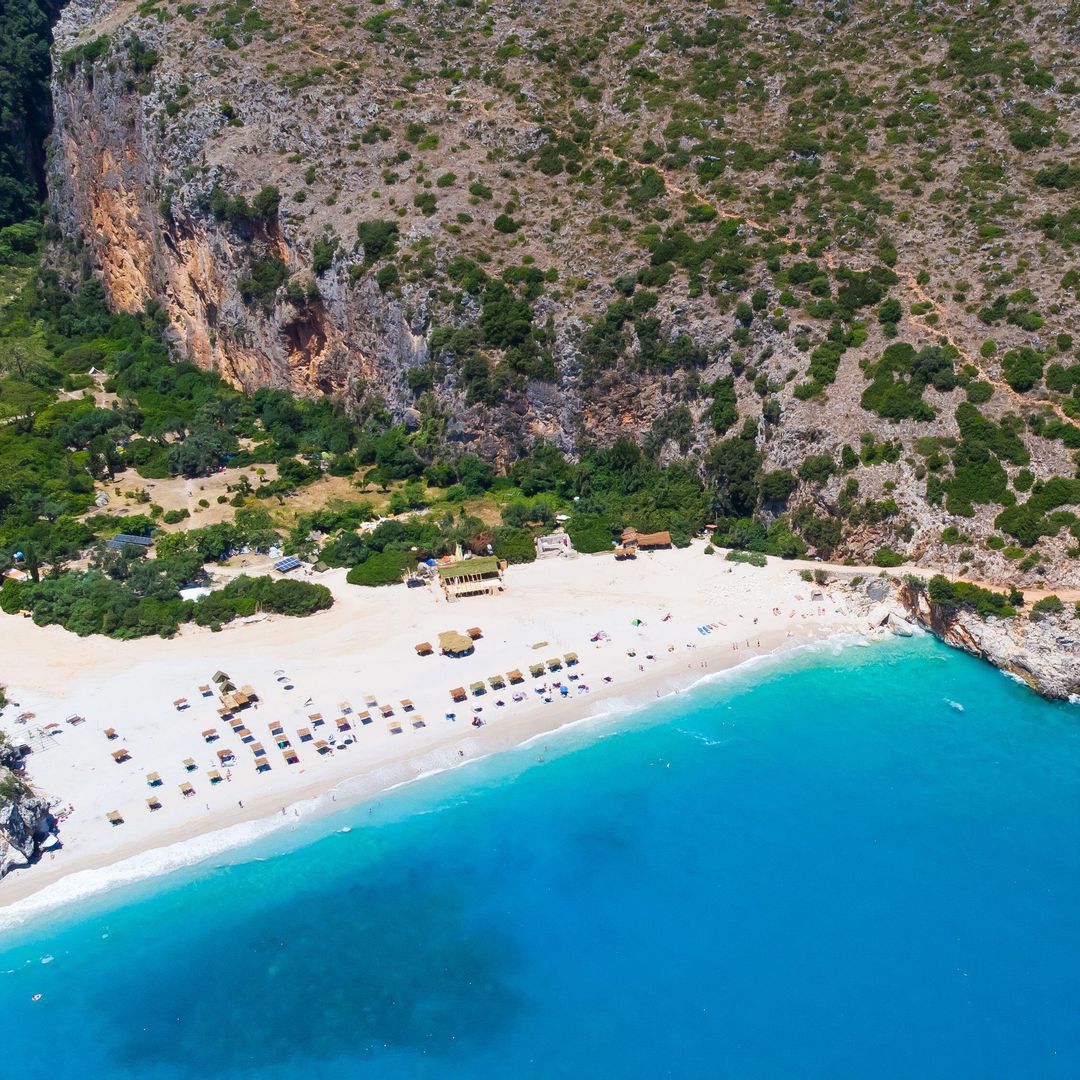 Playa de Gjipe, una de las más famosas de la costa albanesa