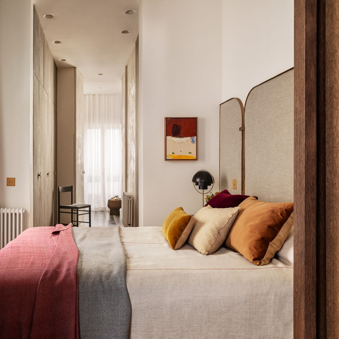 Ni cuadros ni papel pintado ni espejos: 10 ideas originales para decorar la pared del cabecero