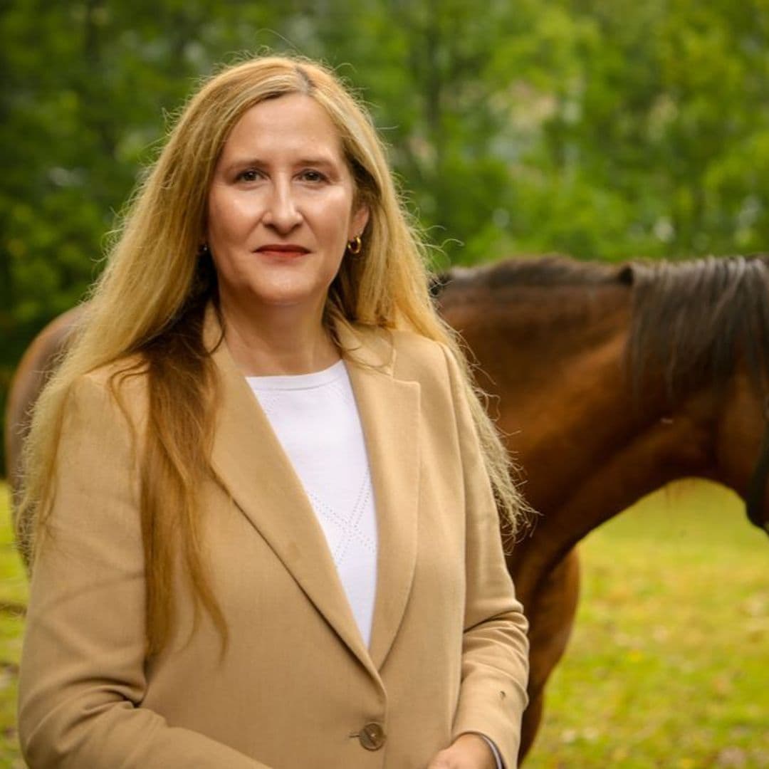 Luz Gabás, nos presenta Corazón de oro: "Hubo mujeres que fueron solas a buscar el oro en California"