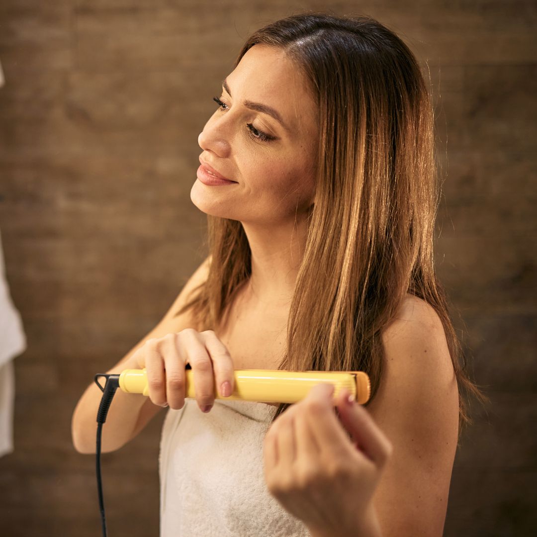 La plancha de pelo ghd Platinum+ está rebajada en Amazon con un 40% a uno de sus precios más bajo del último año