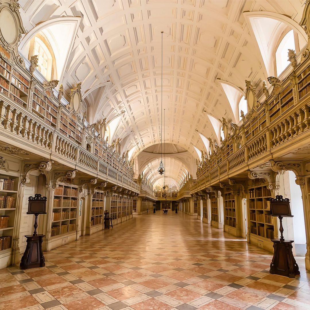 Biblioteca del Palacio Nacional de Mafra, Portugal
