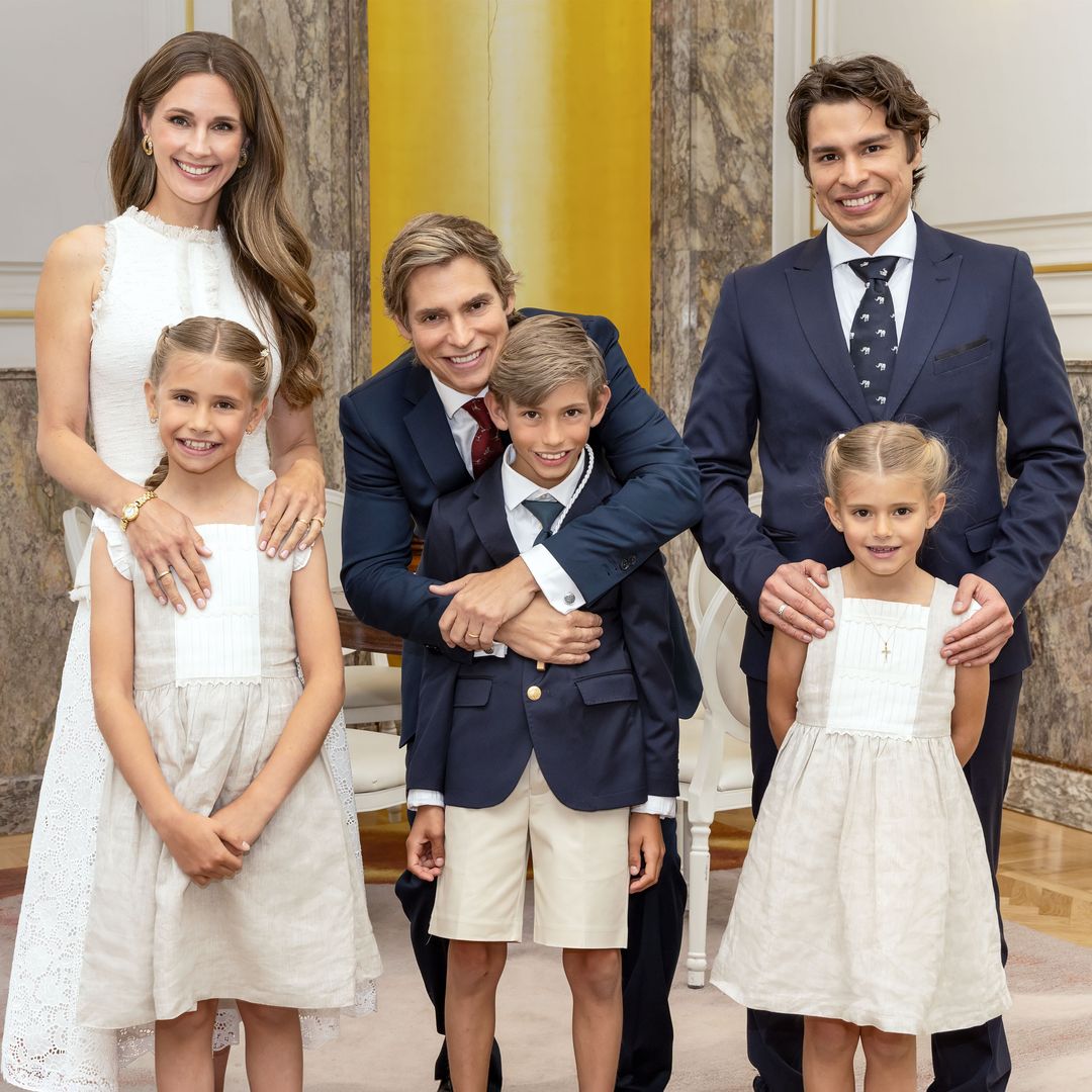 EXCLUSIVA. Entramos en la Primera Comunión de Markuss, hijo de Carlos Baute y Astrid Klisans, en Madrid: las fotos no vistas y todos los detalles de la celebración