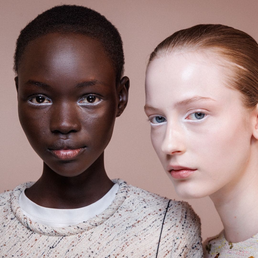 Así es como puedes incorporar el color del año en tu maquillaje