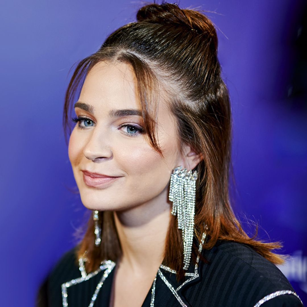 Laura Escanes hace piña con sus amigas de fiesta por Madrid