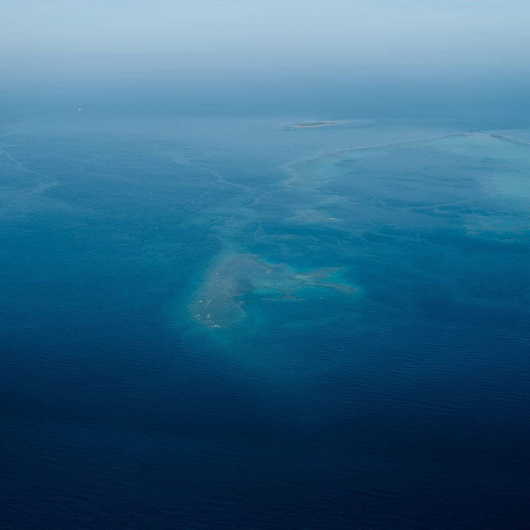 Vista aérea de los arrecifes de Filipinas