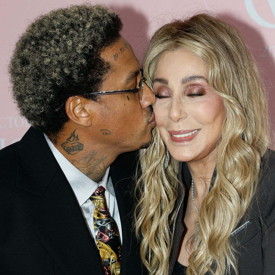 Cher prepara su tercer 'sí, quiero': así fueron sus matrimonios con Sonny Bono y Gregg Allman