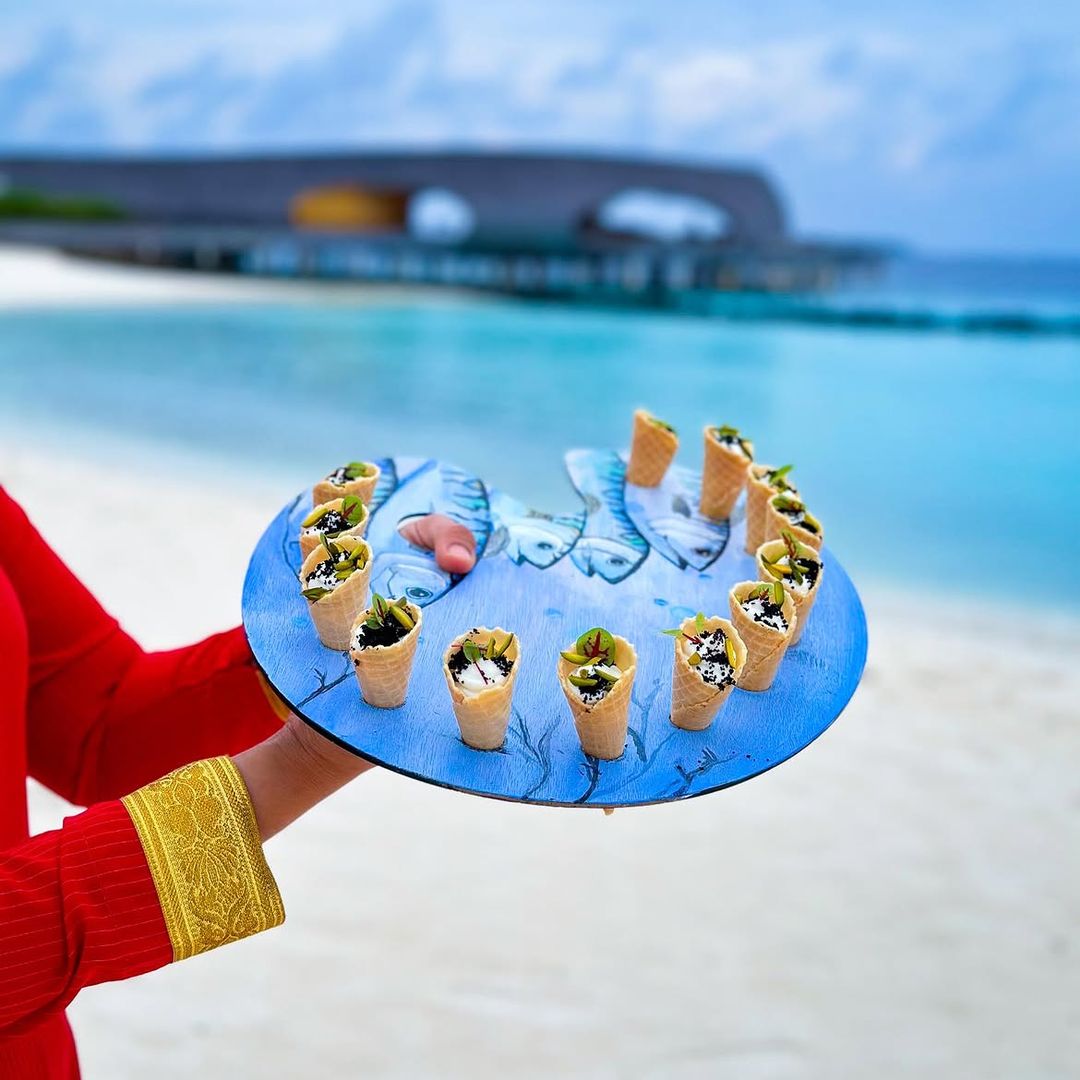 Gastronomía de The St. Regis Maldives Vommuli Resort, Maldivas