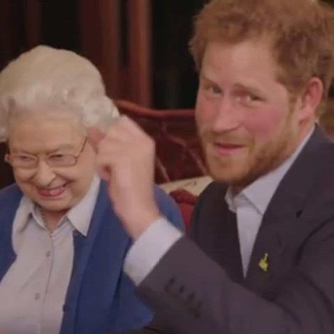 El divertido vídeo en el que el príncipe Harry y la reina Isabel II aceptan el reto de los Obama